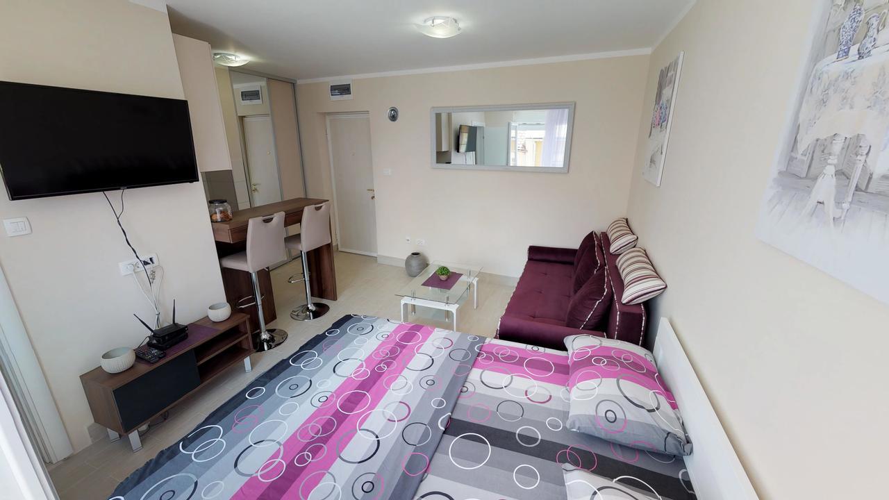 Adagio Apartment Τσέτινιε Εξωτερικό φωτογραφία